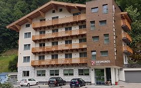 Hotel Garni Siegmundshof - Inclusive Joker Card Im Sommer